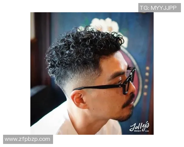 足球球星潮流发型大赏 探秘美式理发背后的时尚风潮